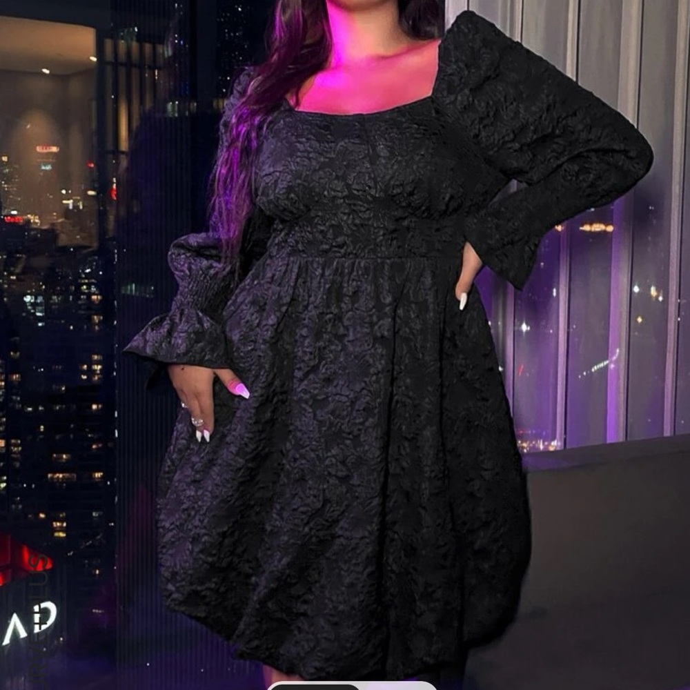 Black floral print long sleeve knee length dress